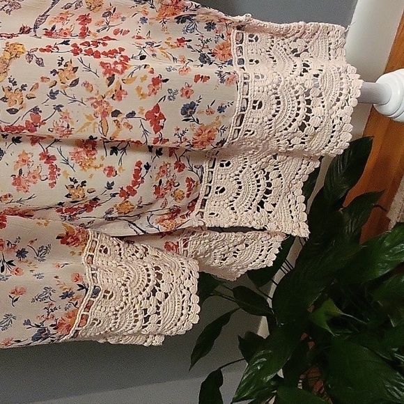 Xhilaration Floral Print Crochet Trimmed Bohemian Kimono Cover Up - Size S - Picture 4 of 8
